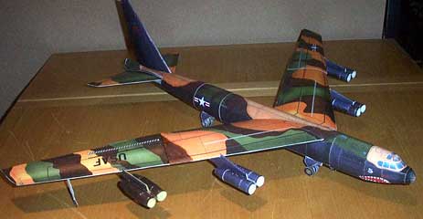 Boeing B52 paper model