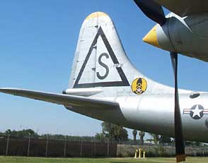 Convair b-36 peacekeeper tail