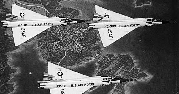 Corvair-F102-Delta-Dagger-Formation