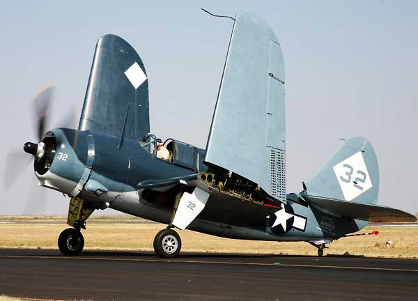 Curtiss SB2C Helldiver