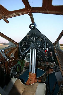 de Havilland DH.89 Cockpit