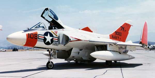 Douglas F4D Skyray