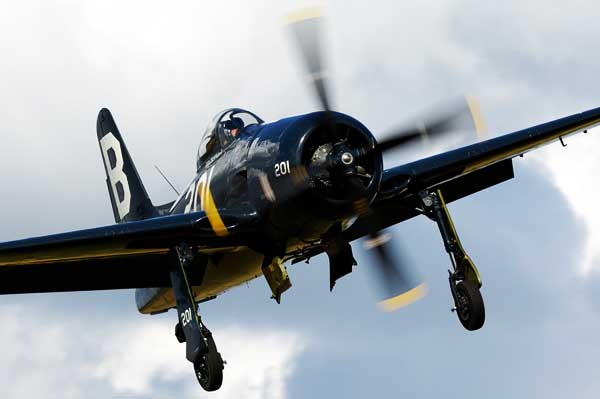 Photo of Grumman F8F Bearcat in midflight