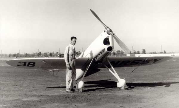 Benny Howard and Mike ci. 1932