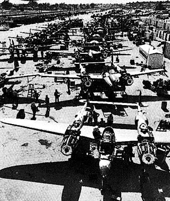 Lockheed P-38 Lightning Factory