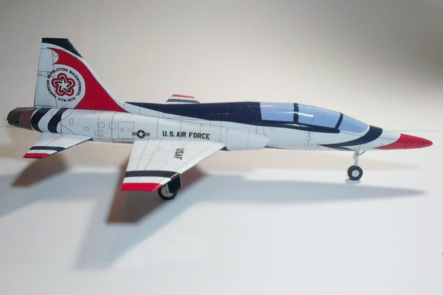 Paper Mate's Thunder Bird