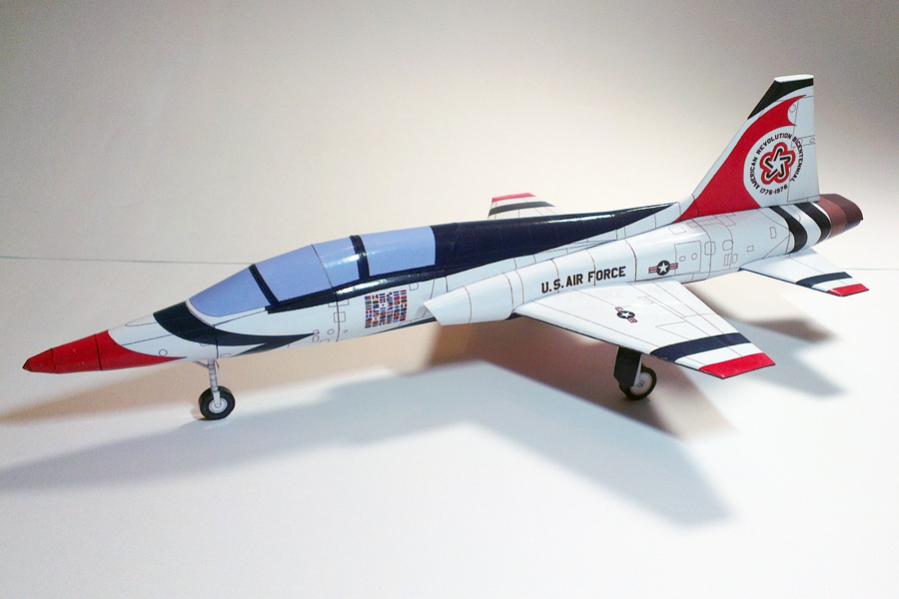 paper model of the Northrop T-38