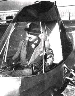 Frank Piasecki in PV-2