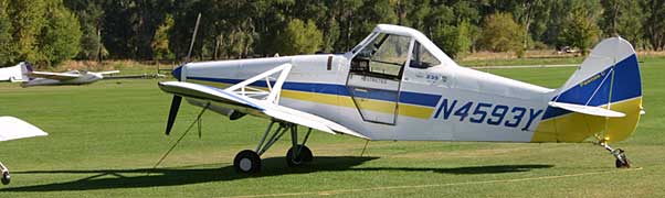 Piper PA-25 Pawnee side view