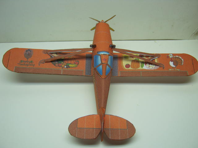 Thanksgiving Day Piper Pa-25 Pawnee Paper Plane