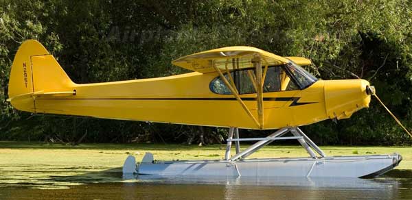 Piper Super Cub Floats