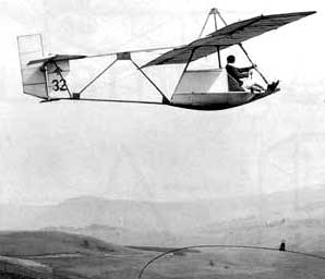 Primary-glider in flight