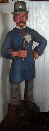 Chip Fyn carving