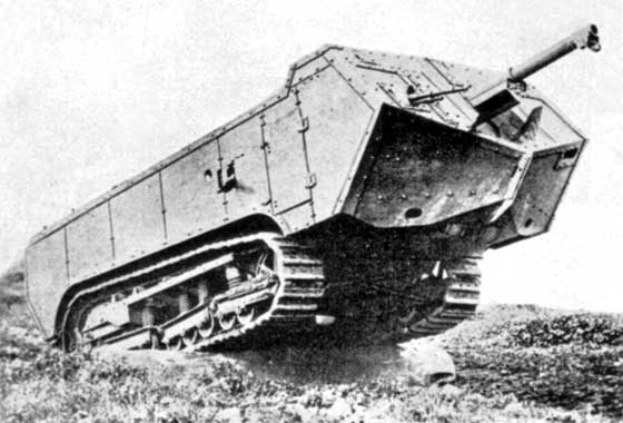 Saint-Chamond-WWI-tank-good-view.jpg