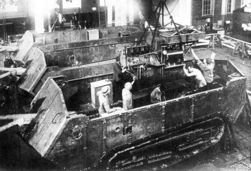 Busy bilding the St-Charmond tank