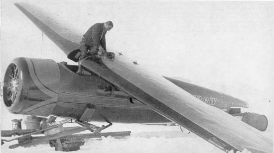 Lockheed Vega crashed in snow