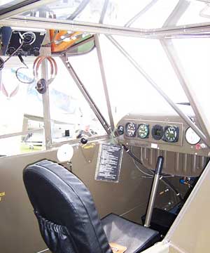 Piper L-4 Grasshopper Cockpit