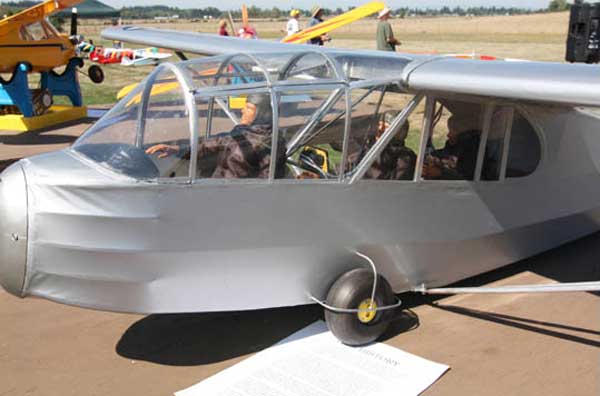 Piper TG-8 Traing Glider Airshow