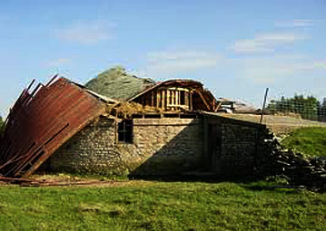 Round-Stone-Barn-sadly-trashed-by-time