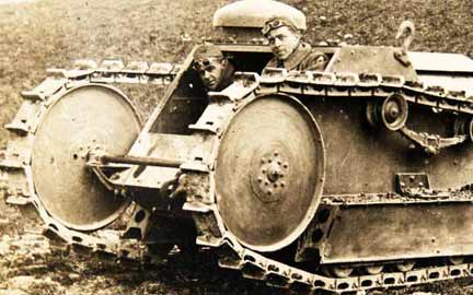 Ford M1918 WWI 3 ton light Tank and Crew